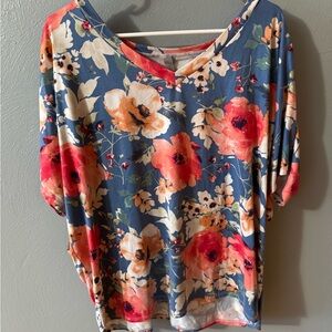 Floral V-Neck Short Sleeve Top